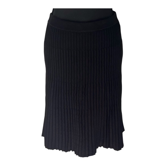 Anne Klein Dresses & Skirts - Anne Klein Women Stretchy‎ Viscose Knit pleated Black Ribbed Mini Skirt Size M-L